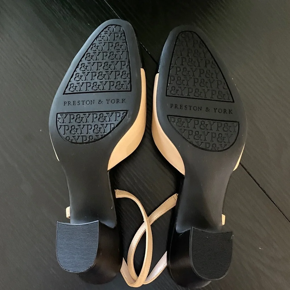 Preston & York Black and Tan Heels - Picture 4 of 6